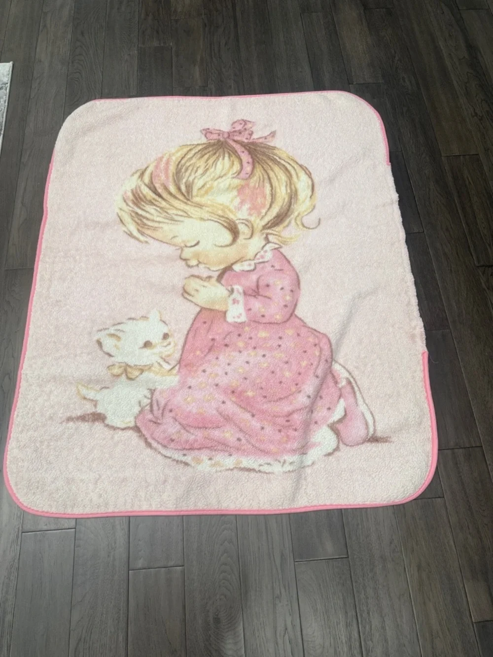 Pink Vintage praying Girl & Kitten Plush Blanket 53x43